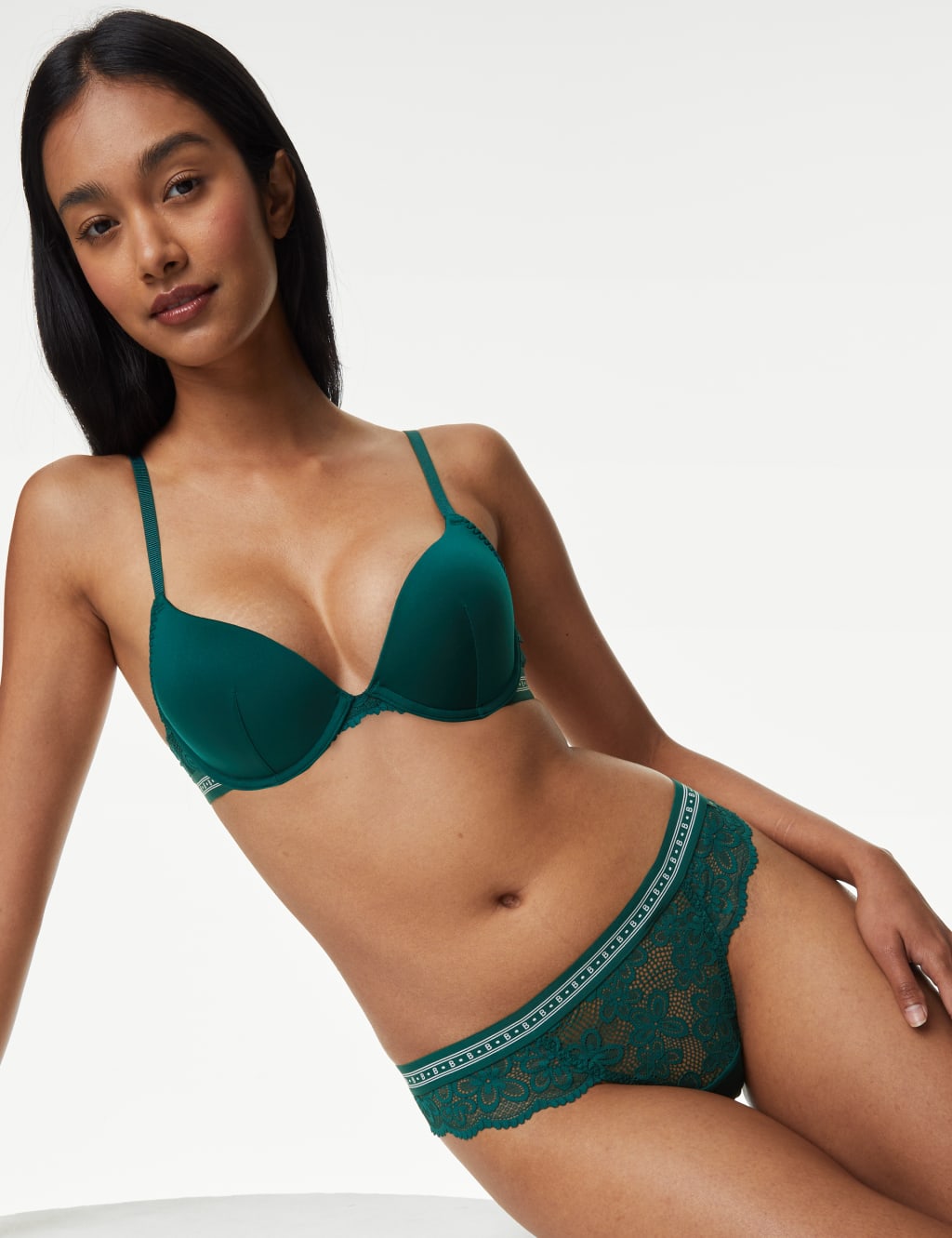 Body Soft™ Non Wired Plunge Bra Set A-E