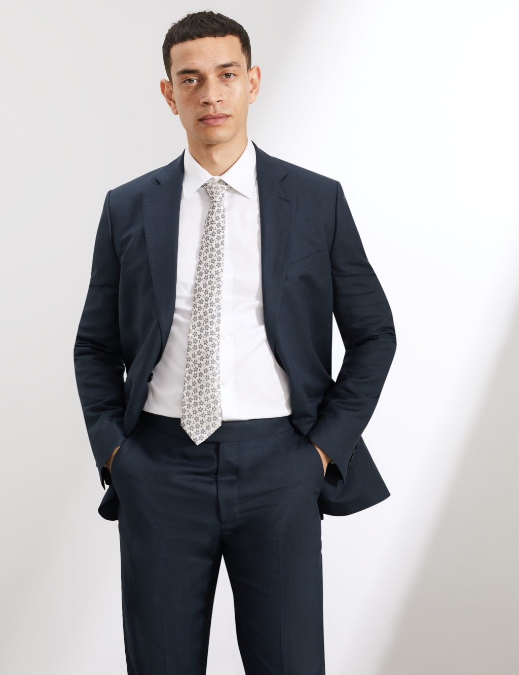 Tailored Fit Silk and Linen Suit image 2
