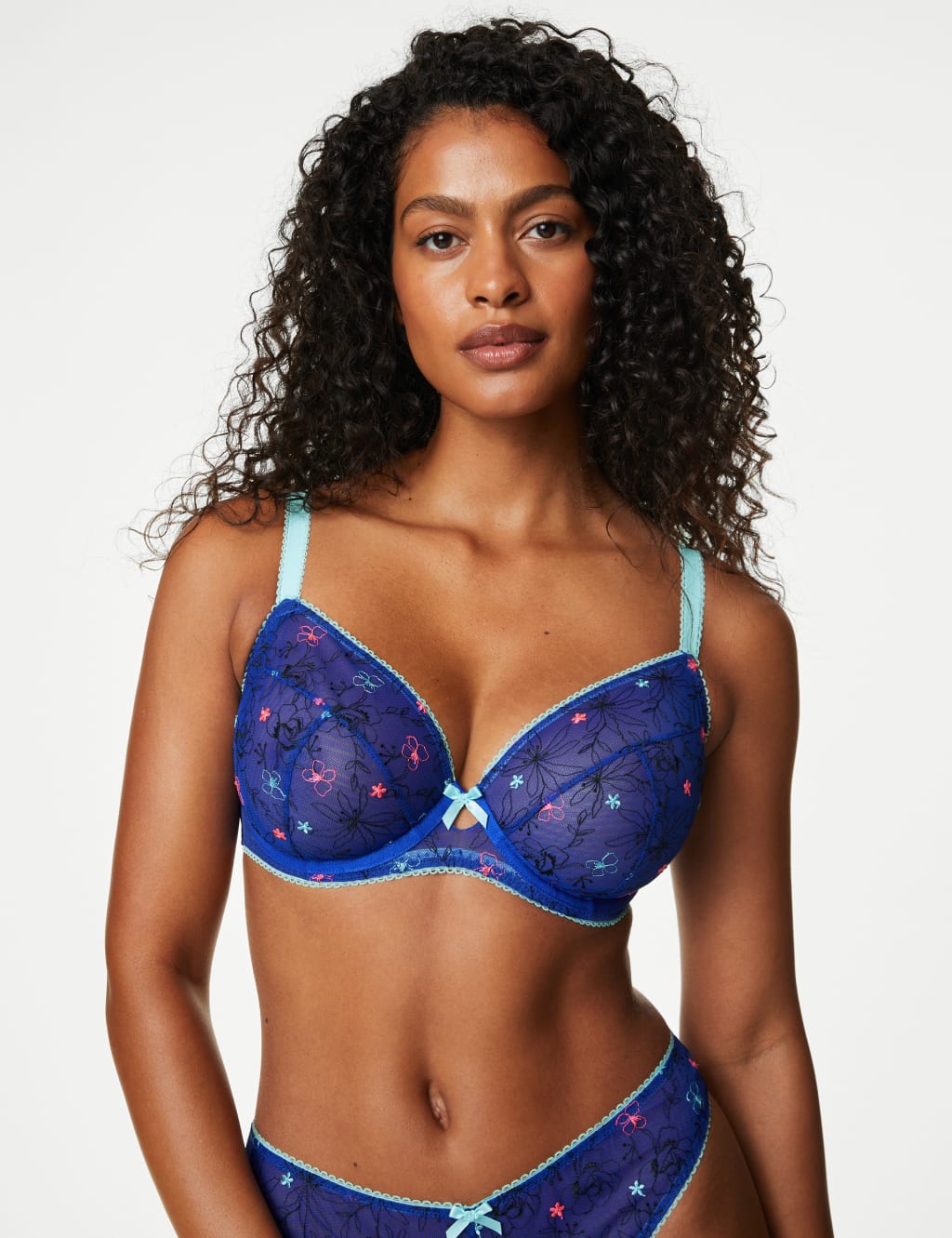 Carissa Mesh Embroidery Wired Plunge Bra Set F-H image 3