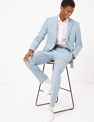 Costume coupe tr&egrave;s ajust&eacute;e, couleur pastel