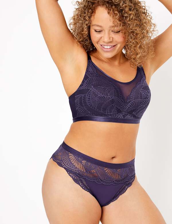 Mesh Lace Non-Padded Set with DD+ Bralet