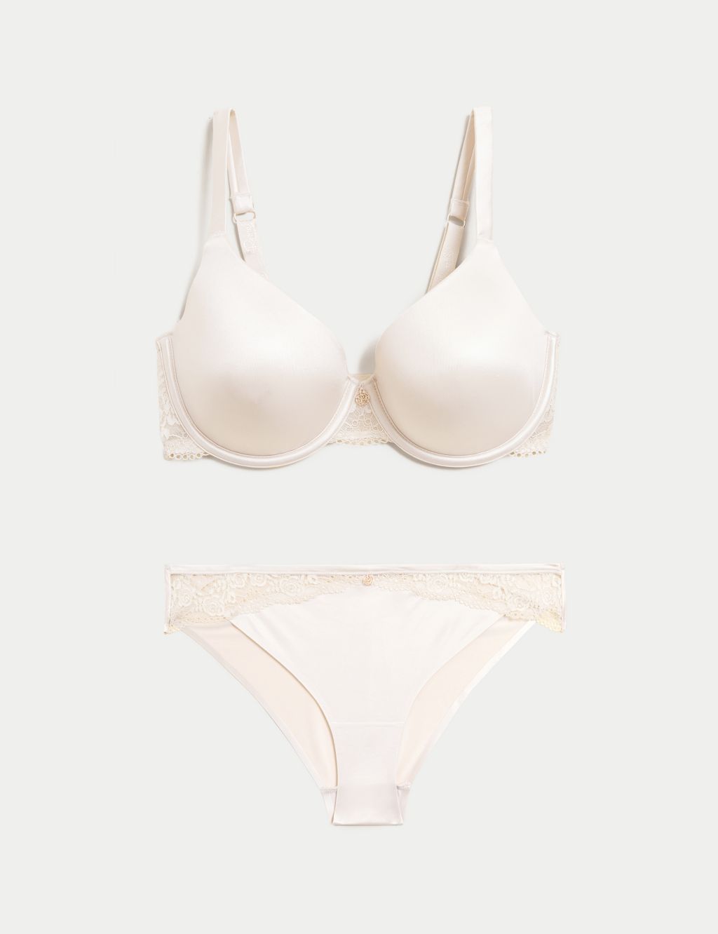Smoothing Wired Full Cup Bra Set A-E image 2