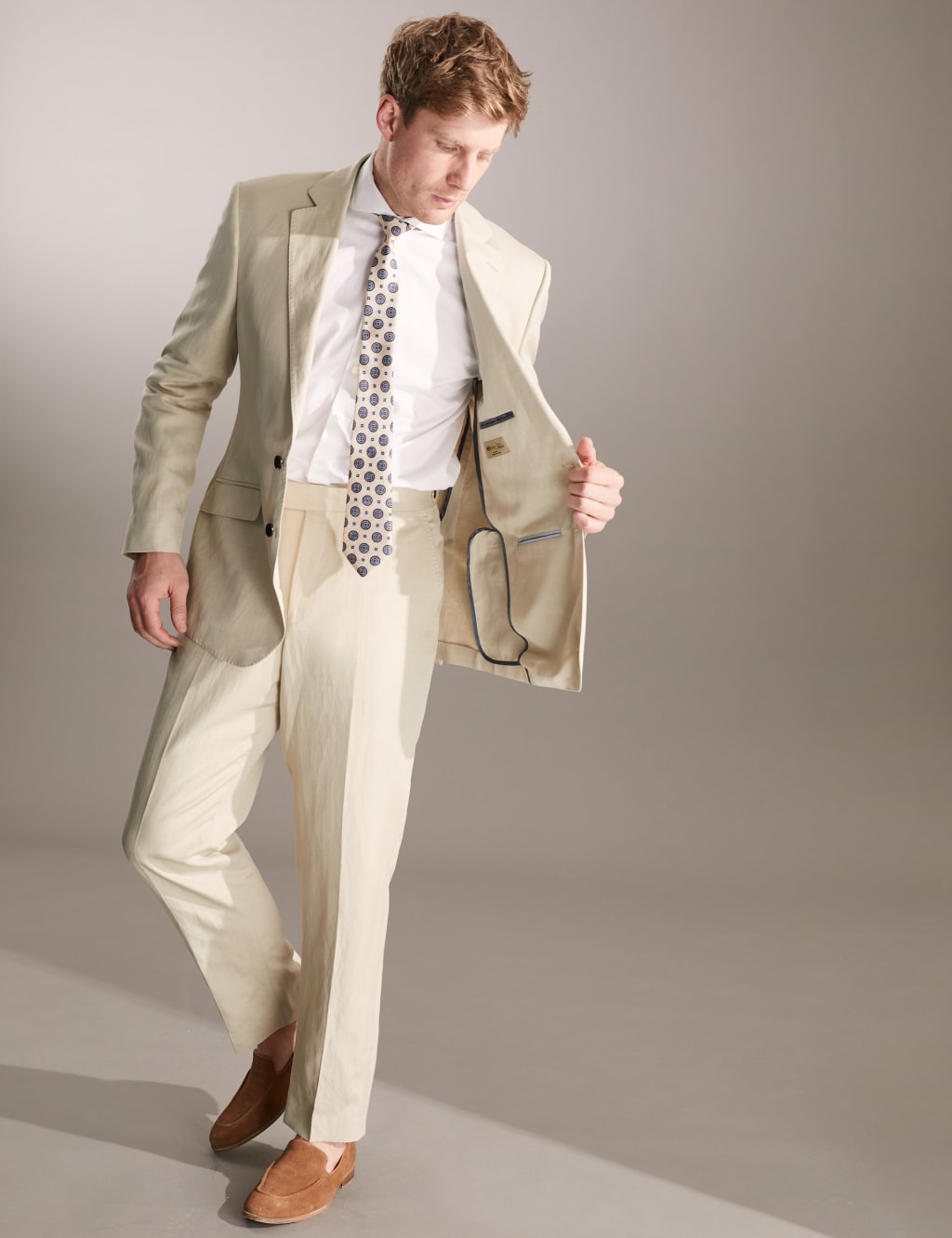 Regular Fit Silk Rich And Linen Suit image 1