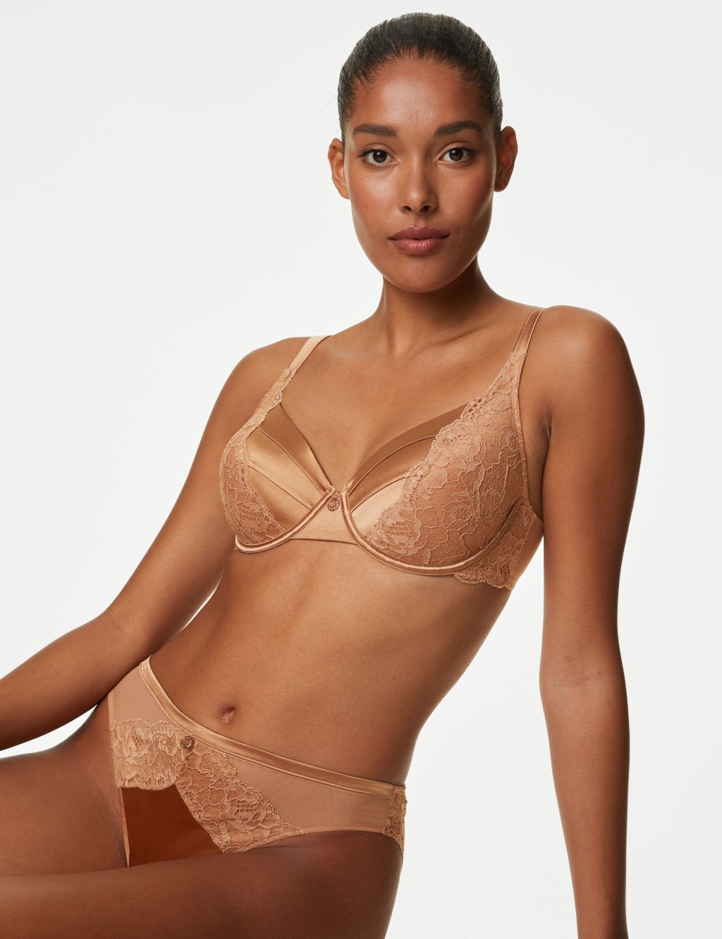 Silk & Lace Wired Full Cup Bra Set A-E image 1
