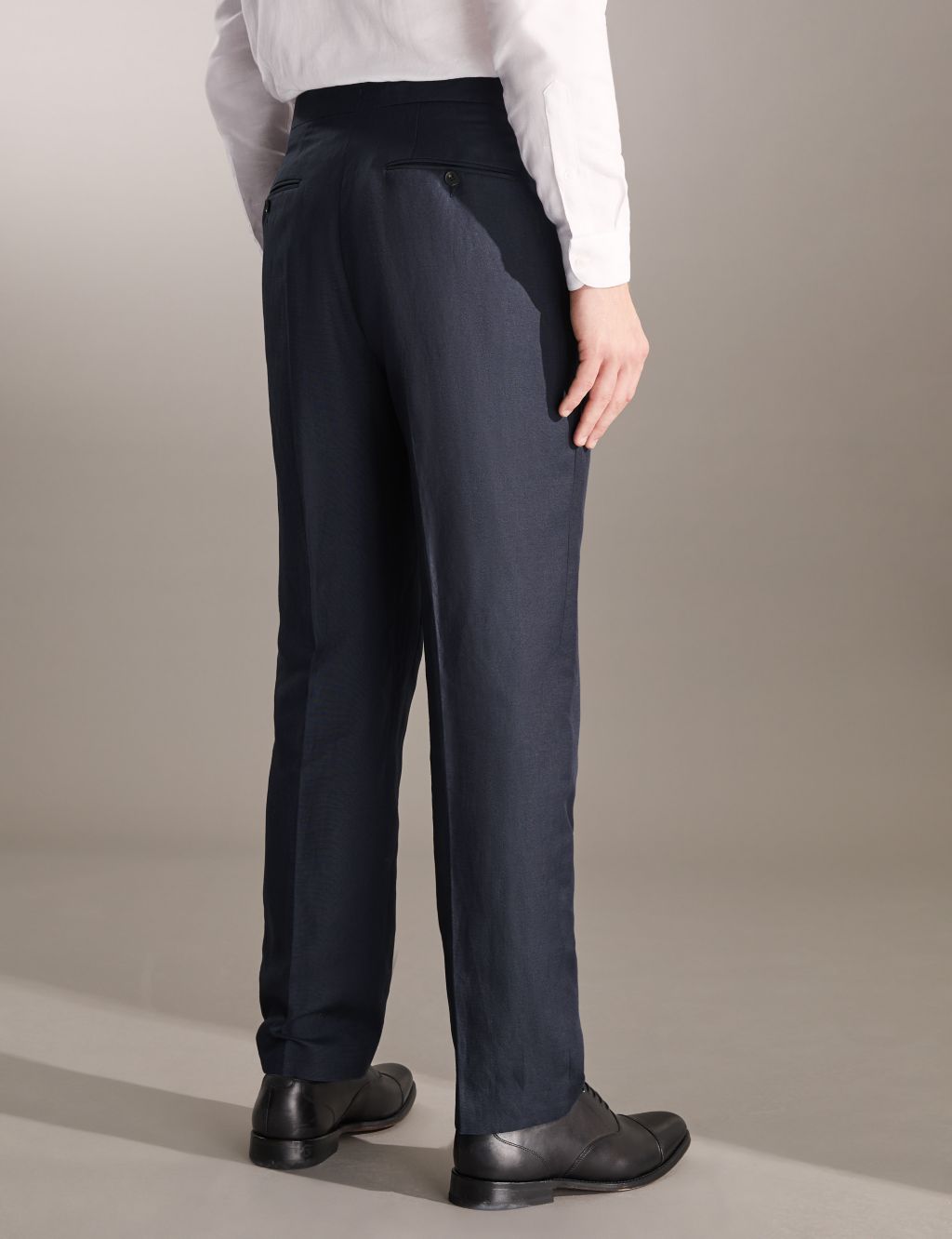 Regular Fit Silk Rich And Linen Suit image 5