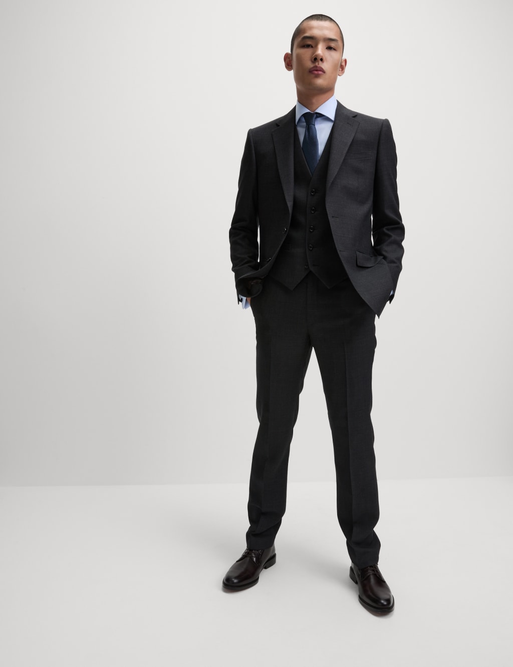 Men's Regular Fit Suits