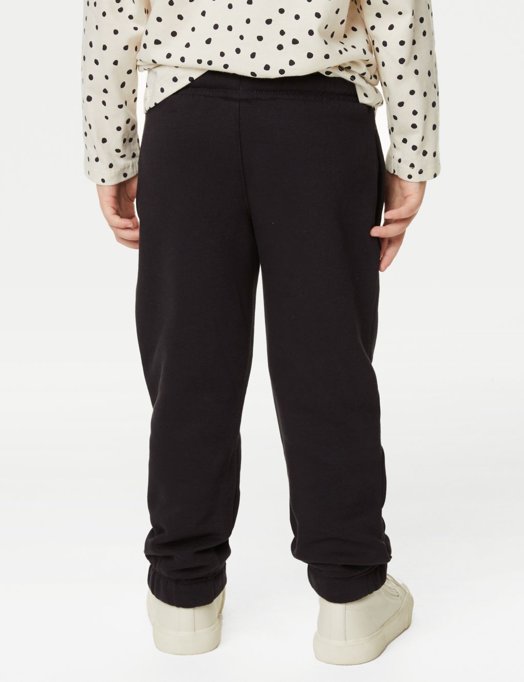 Hoodie & Jogger Outfit image 5