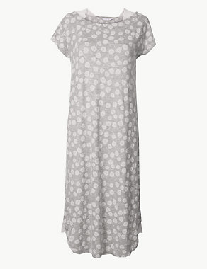 Daisy Lace Shoulder Nightdress Image 2 of 4