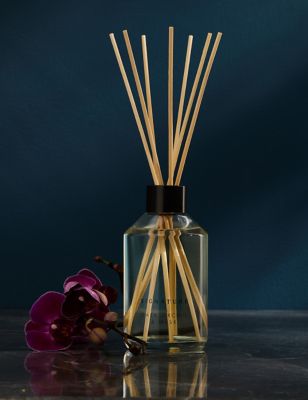 Dark Orchid & Musk 200ml Diffuser Image 2 of 4