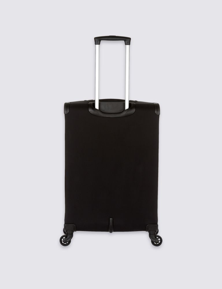 Delta 4 Wheel Medium Suitcase 2 of 6