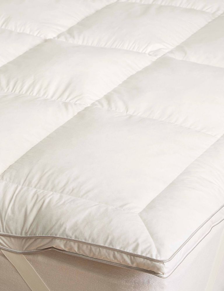 Deluxe Hungarian Goose Feather & Down Mattress Enhancer 3 of 3