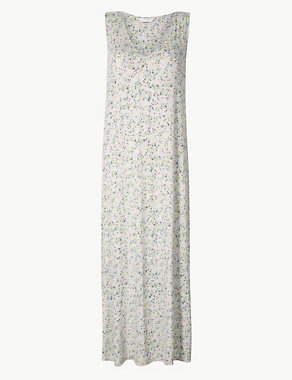 Ditsy Floral Longer Length Nightdress Image 2 of 4