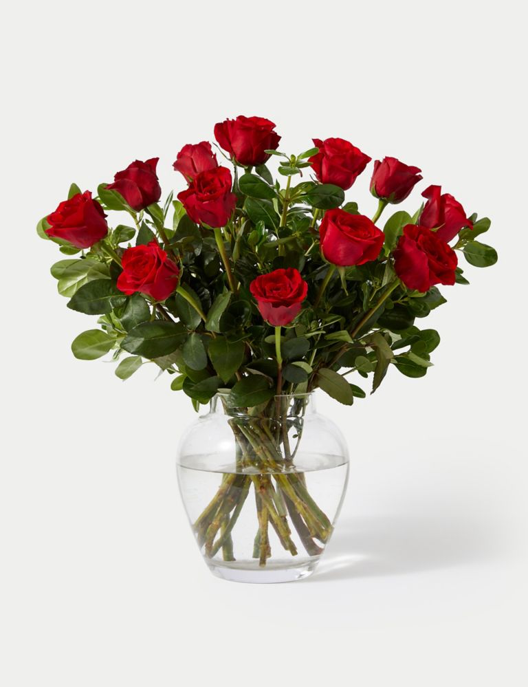 Dozen Rose Bouquet (Available until 03/03/24) 4 of 6