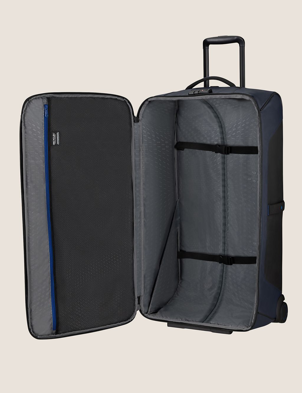 Ecodiver 2 Wheel Soft Large Suitcase 2 of 3