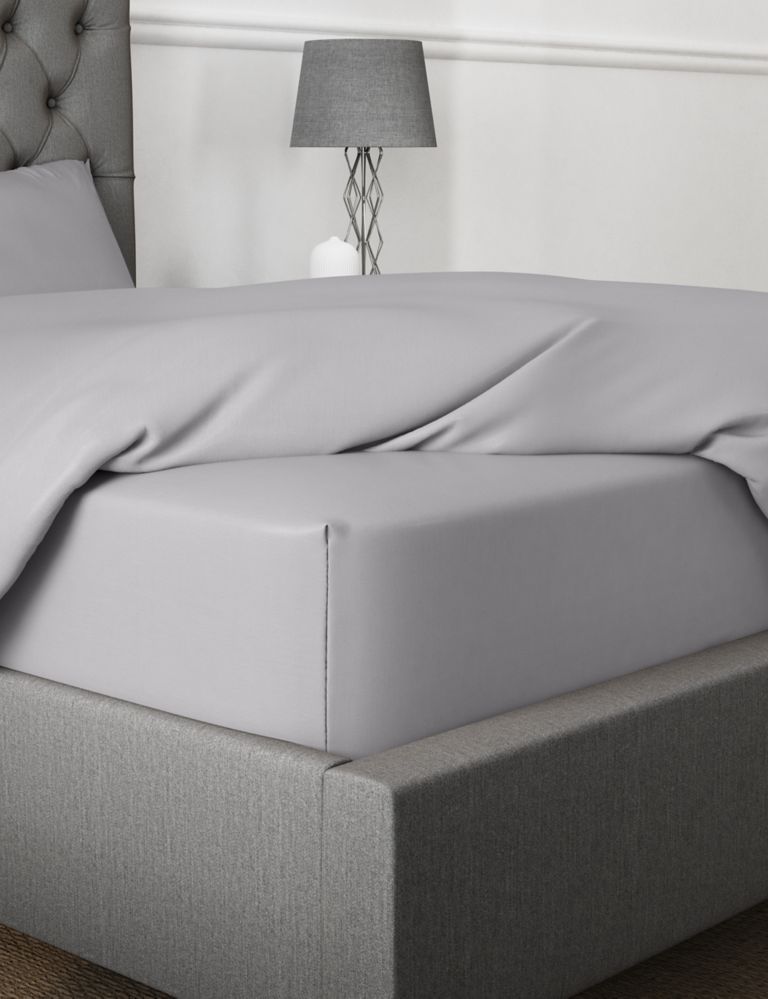 Egyptian Cotton 400 Thread Count Extra Deep Fitted Sheet 1 of 3