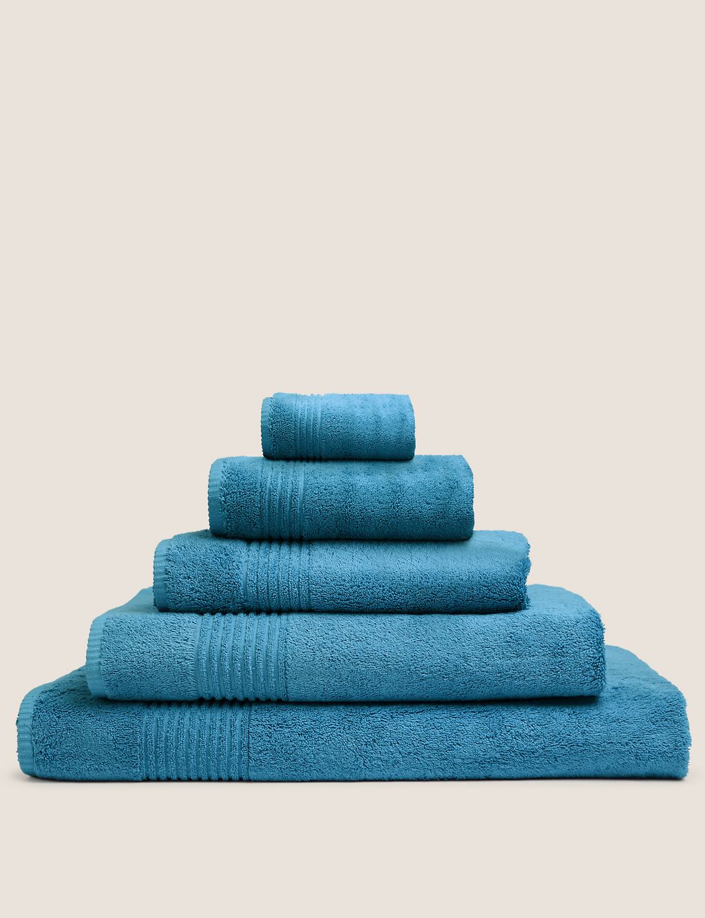 Egyptian Cotton Luxury Towel 1 of 8