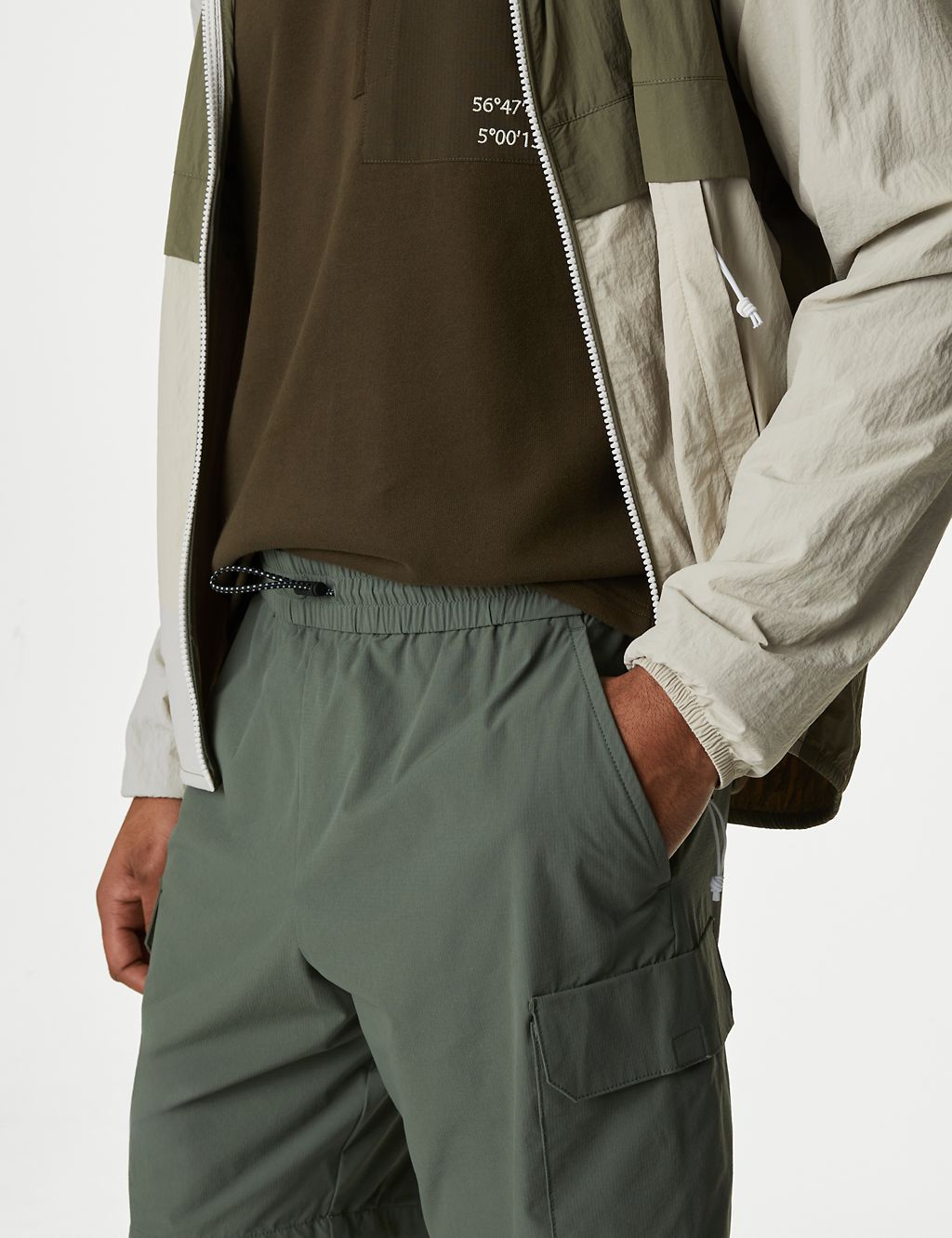 Elasticated Waist Stretch Cargo Shorts with Stormwear™ 6 of 7