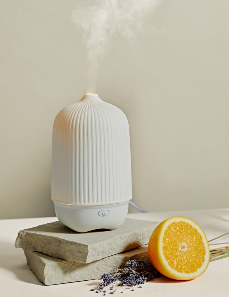 Electric Diffuser Gift Set 1 of 8
