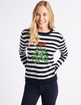 Christmas jumpers hotsell womens m&s