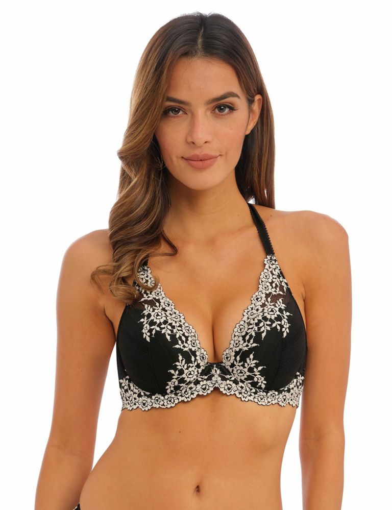 Lace Perfection Cafe Creme Contour Bra from Wacoal