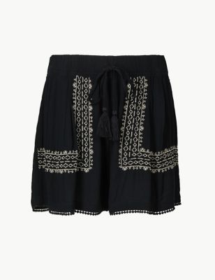 Embroidered Casual Shorts Image 2 of 4
