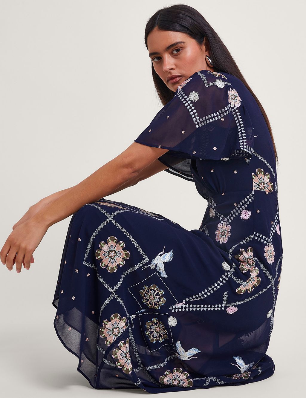 Embroidered V-Neck Midaxi Tea Dress 2 of 5