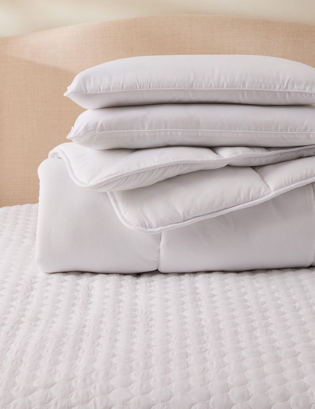 Everyday Bundle Duvet, Pillows & Protector Pack 1 of 2