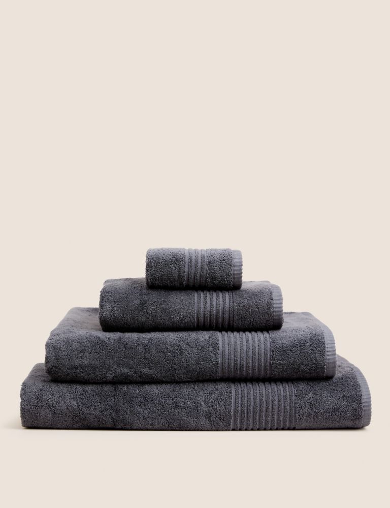 Everyday Egyptian Cotton Towel 1 of 5