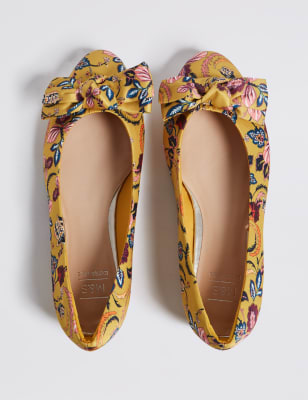 M and s store extra wide fit shoes