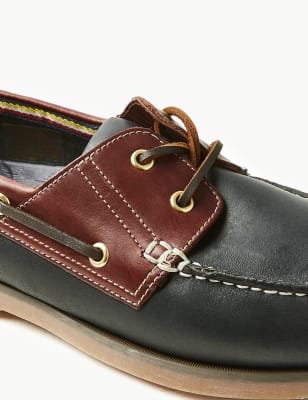 mens wide fit boat shoes