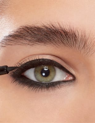 under eye liquid eyeliner