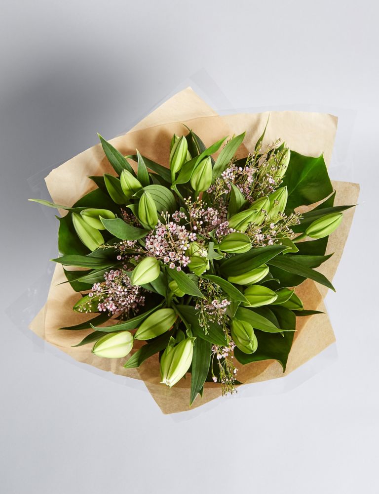 Fairtrade® Lily Bouquet 4 of 7