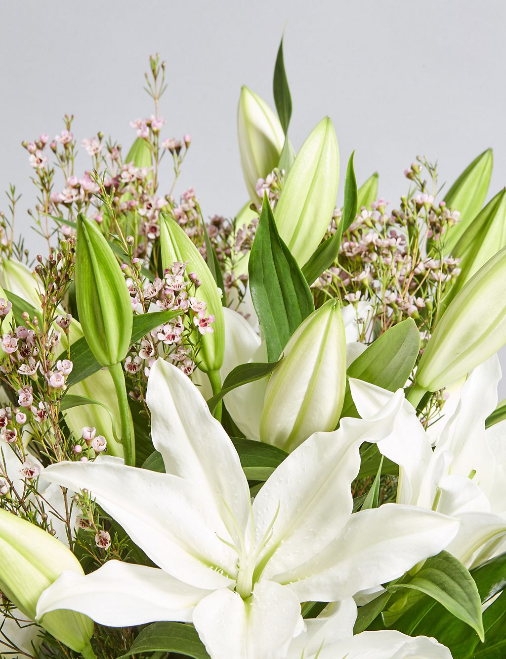 Fairtrade® Lily Bouquet 4 of 7