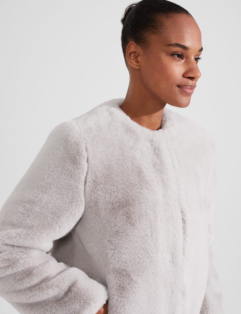 Collarless faux fur coat outlet