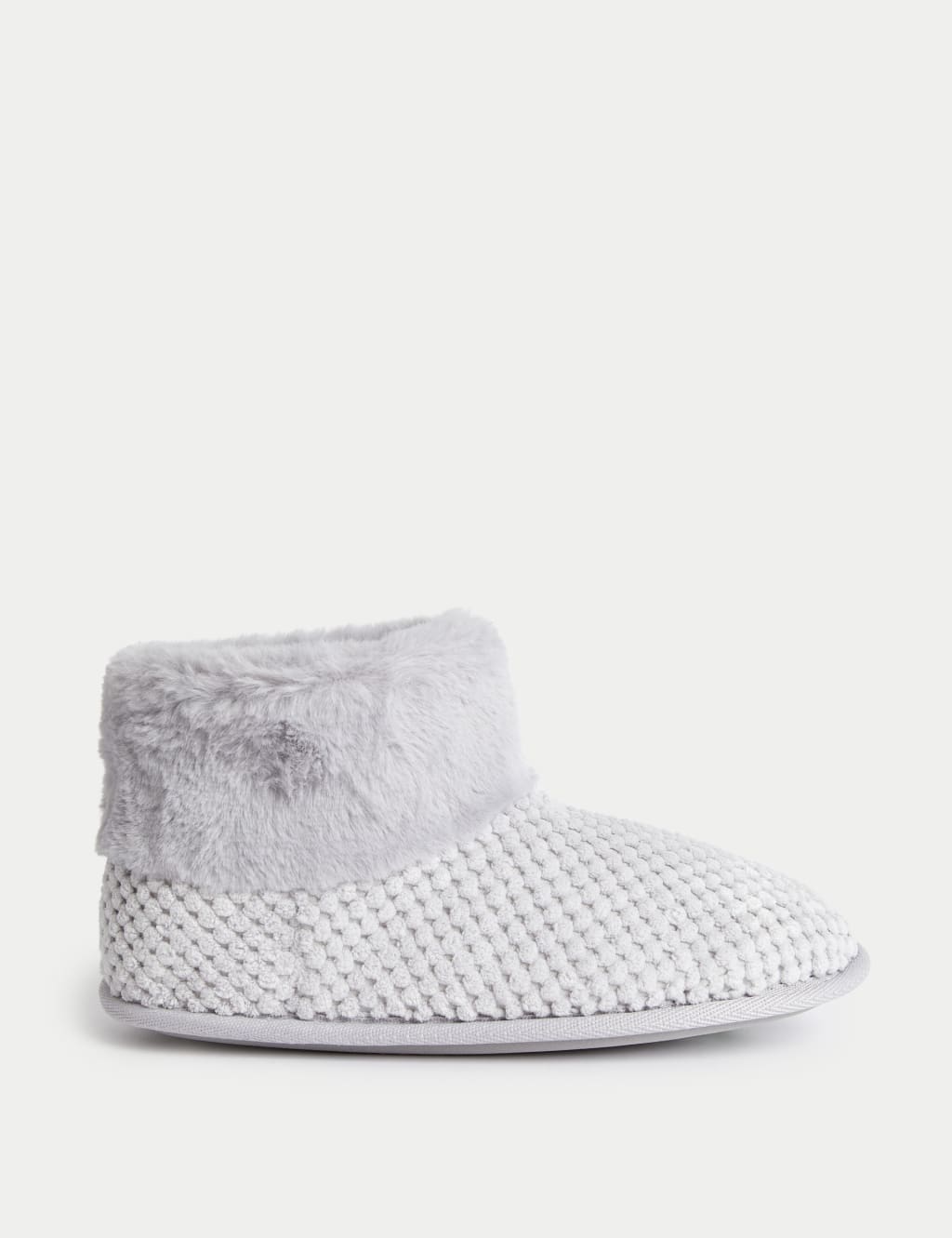 M and best sale s boot slippers