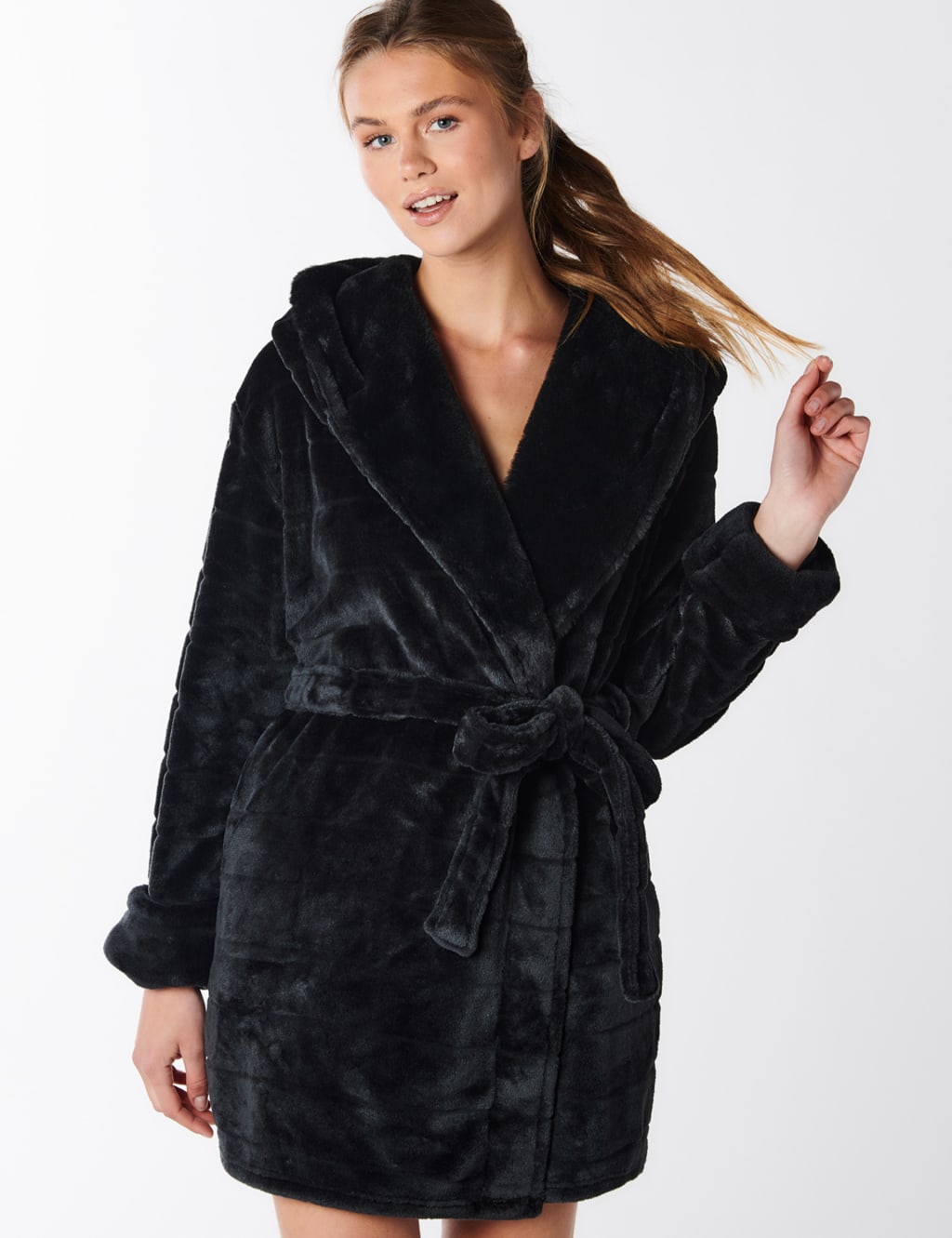 Short discount hooded bathrobe