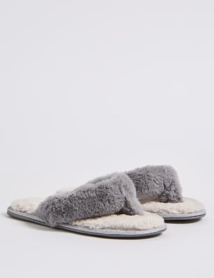 toe thong slippers uk