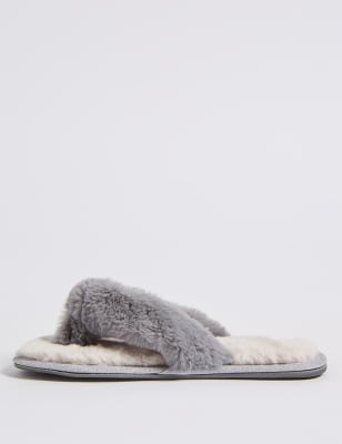 thong furry slippers