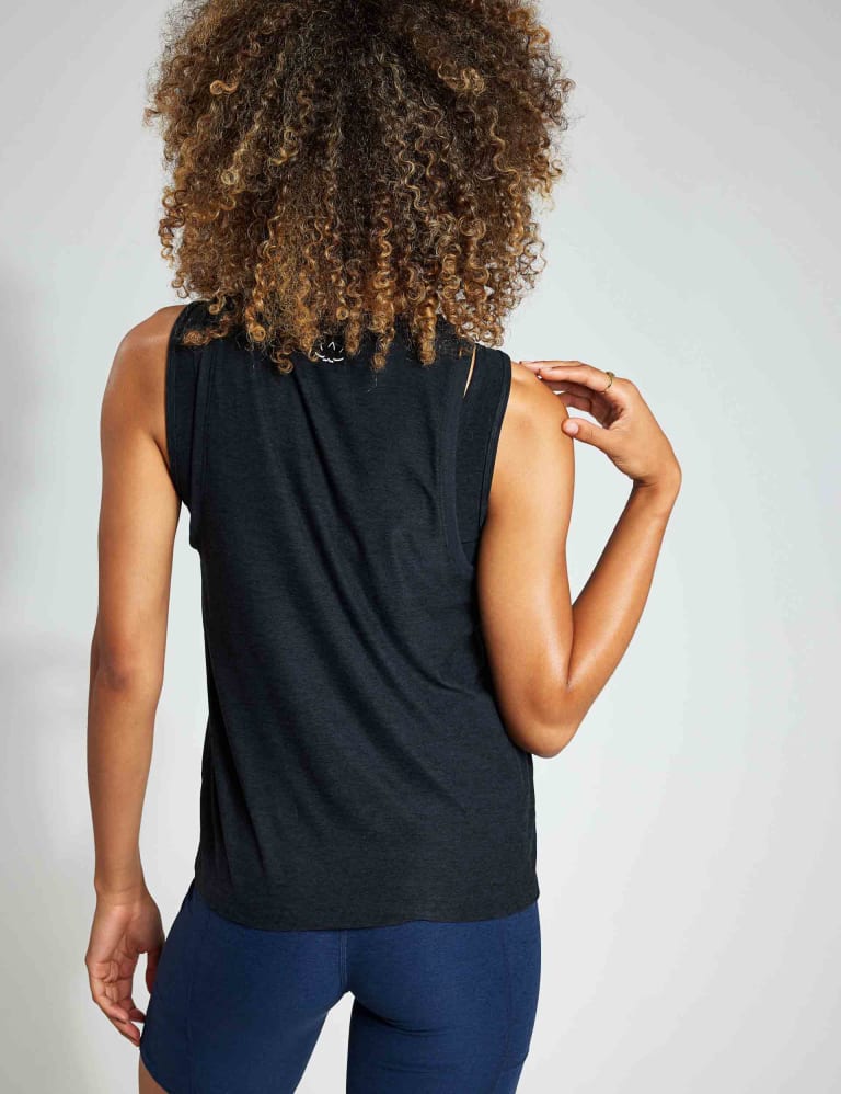 Yoga vests discount