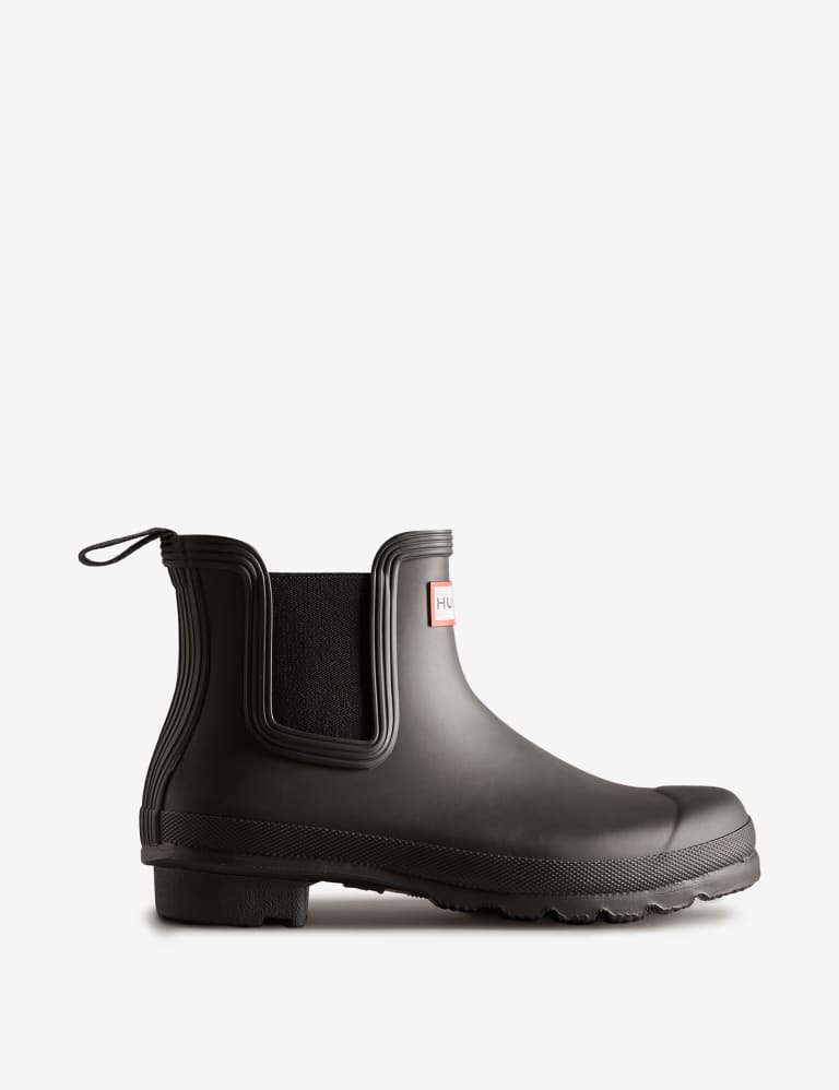 Flat black online hunter boots