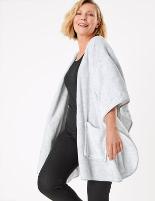 Fleece poncho dressing discount gown