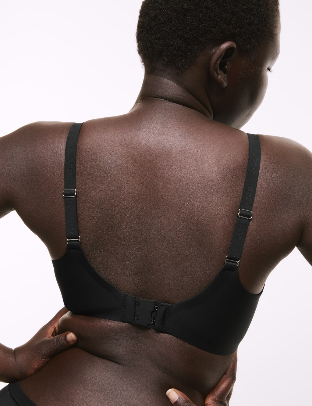 Revolutionizing Comfort: M&S Flexifit™ Non-Wired Full Cup Bra Takes the UK  by Storm