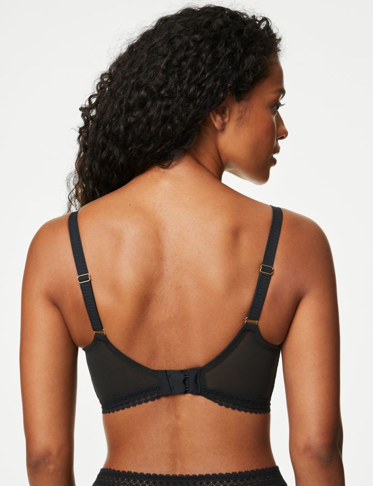 Total Black set of bralette and brazilian for all genders