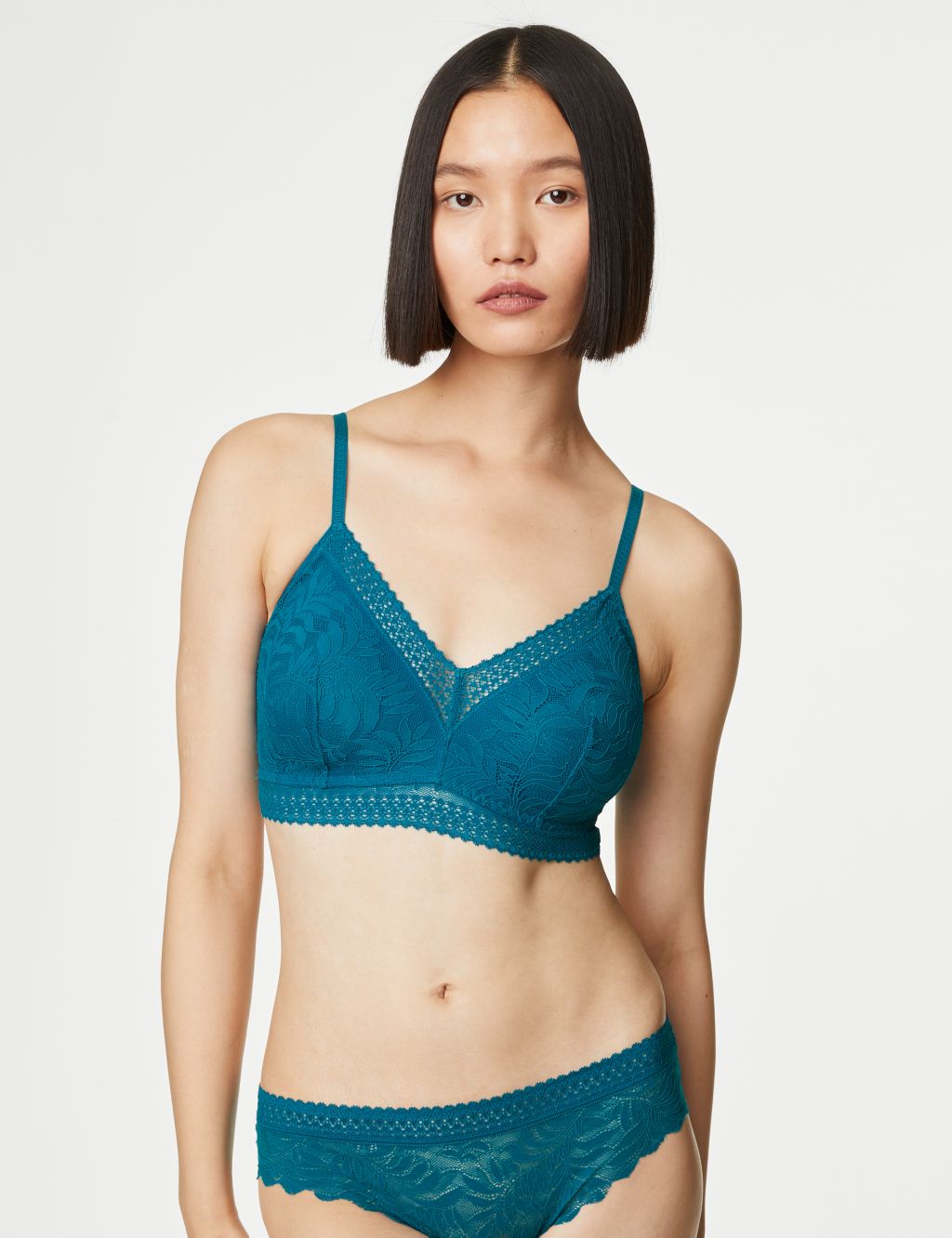 Flexifit™ Lace Non Wired Bralette 2 of 7