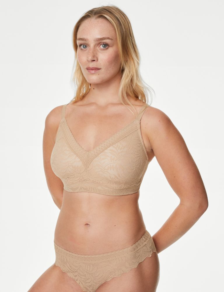 Flexifit™ Lace Non Wired Minimiser Bra C-H 3 of 7