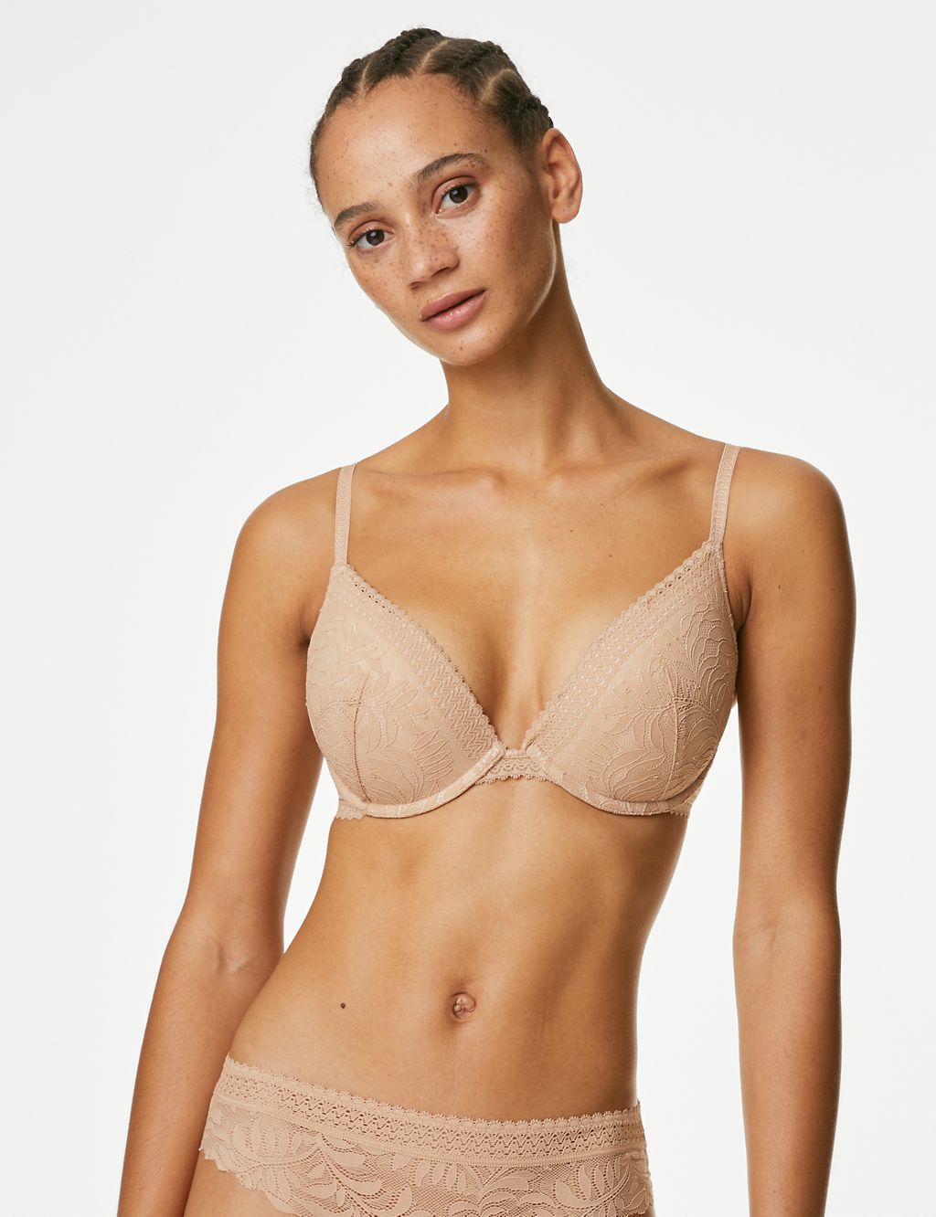 Flexifit™ Lace Wired Push-Up Bra A-E 2 of 7