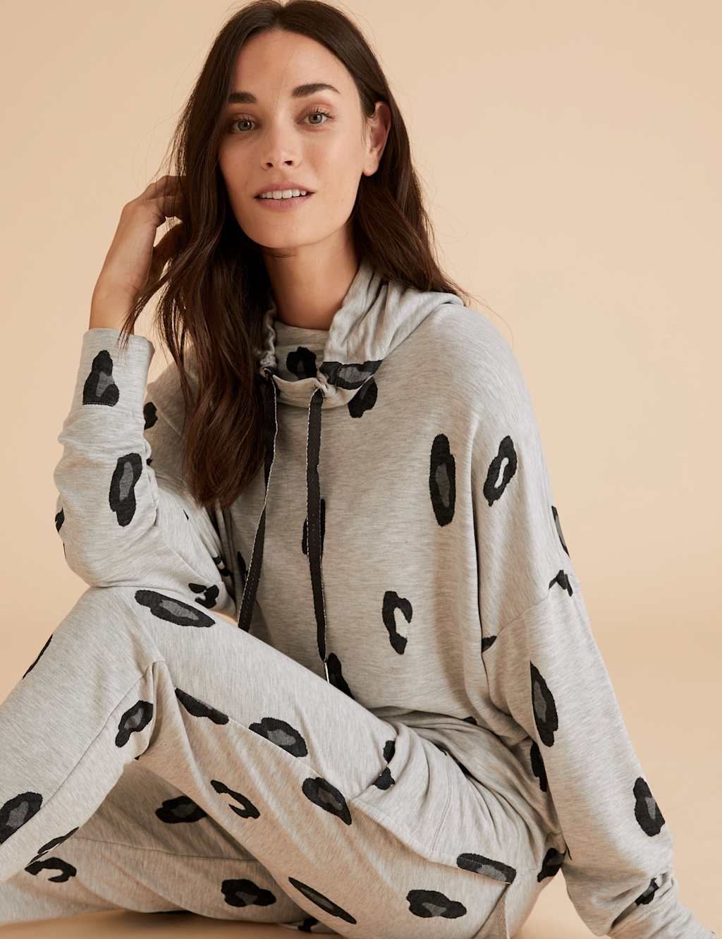 Flexifit™ Lounge Animal Print Funnel Top 5 of 5