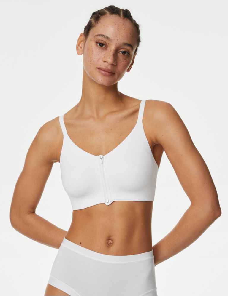Flexifit™ Non Wired Full Cup Bra A-E 4 of 9