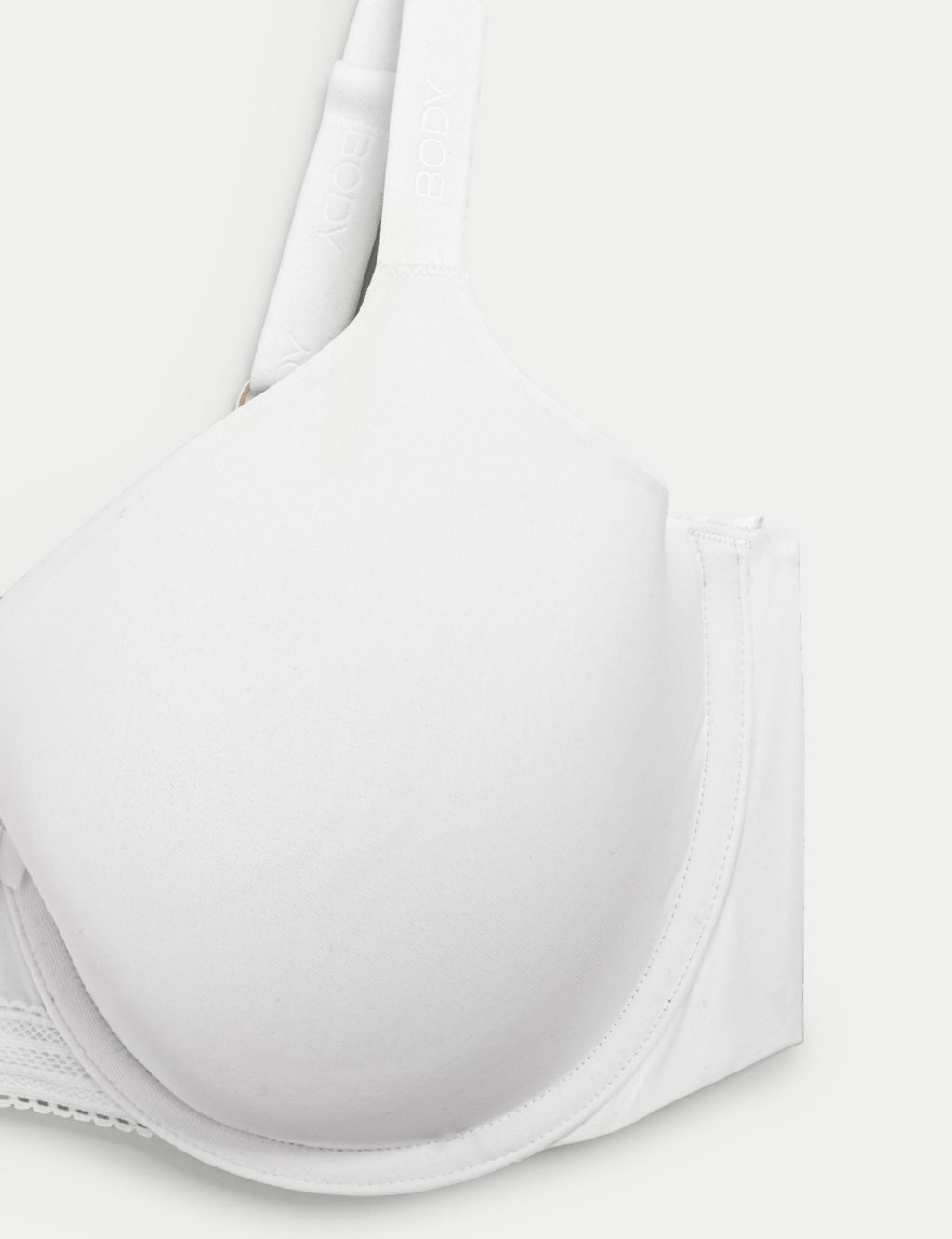 Flexifit™ Wired Full-Cup T-Shirt Bra A-E 2 of 5