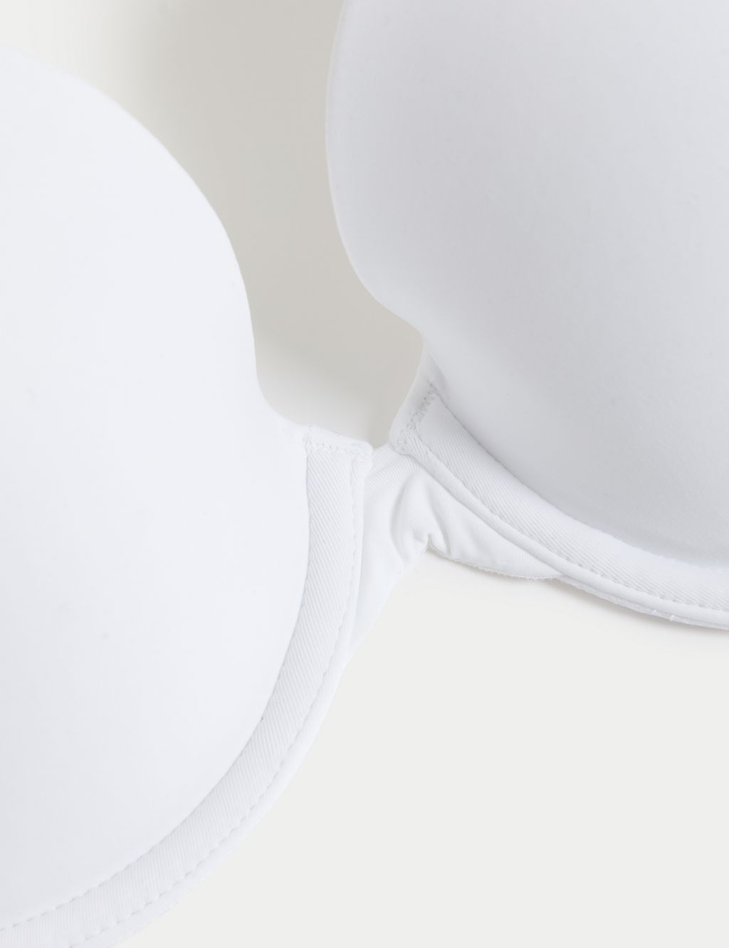 Flexifit™ Wired Push-Up Plunge Bra (A-E) 4 of 7